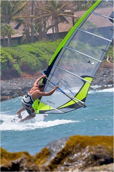 2010 Titan  &copy; Bogo