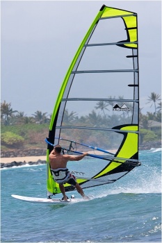 2010 Titan  &copy; Bogo
