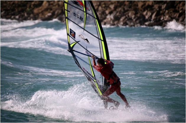 Steven Van Broeckhoven dominated event on Tarifa