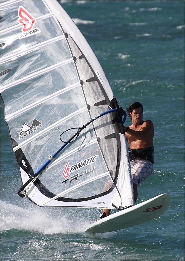 Dan Ellis rounds off the MauiSails Race team for 2008