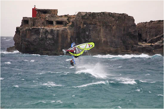 Steven Van Van Broeckhoven trains in Tarifa Steven Van Van Broeckhoven trains in Tarifa