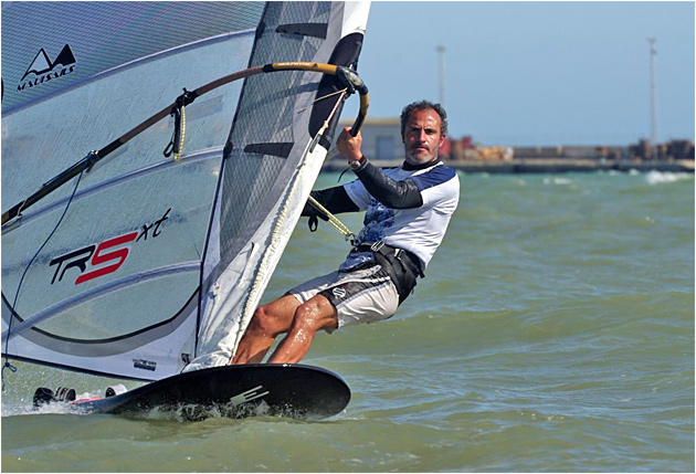2009 Formula Windsurfing World Championships at Santa Pola, Spain. 2009 Formula Windsurfing World Championships at Santa Pola, Spain.