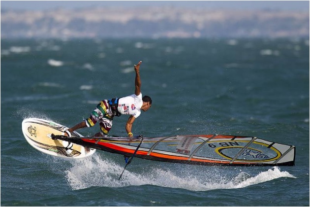 Taty Frans scored 3rd place in PWA Vietnam freestyle event