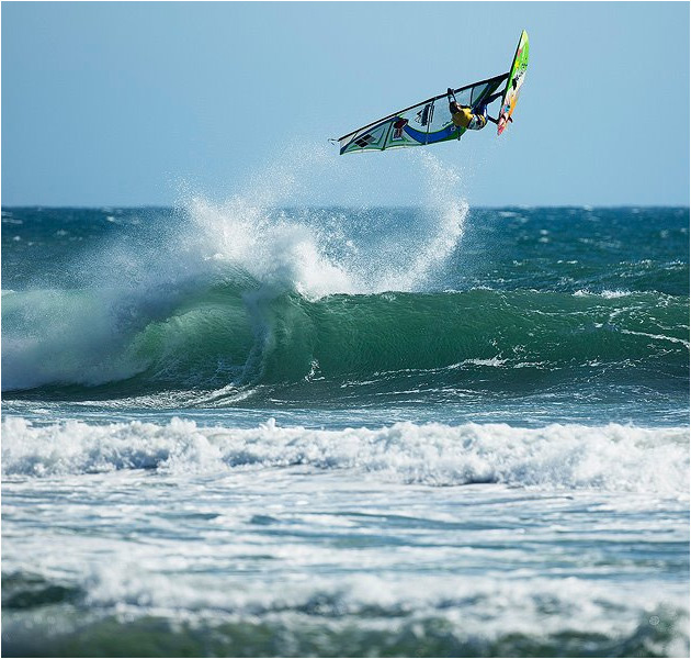 Camille Juban got 5th place in AWT Santa Cruz