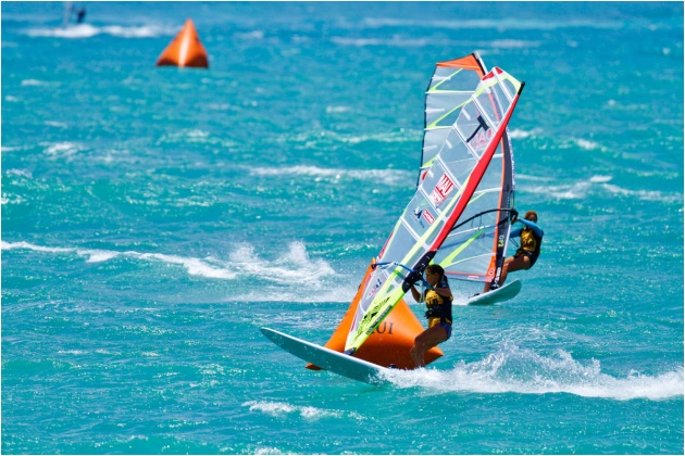 Tom Cooper photo from Maui Race Series