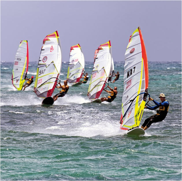 MauiSails riders go hard and come out on TOP in the Da Kine