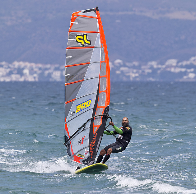 Micah Buzianis taking 5th place in PWA Costa Brava